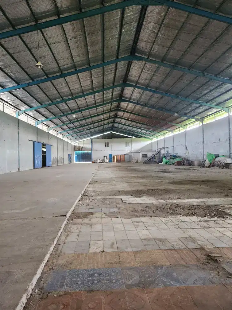 Dijual Gudang bekas Pabrik Plastik Cariu Cilengsi Bogor Ada Kantor