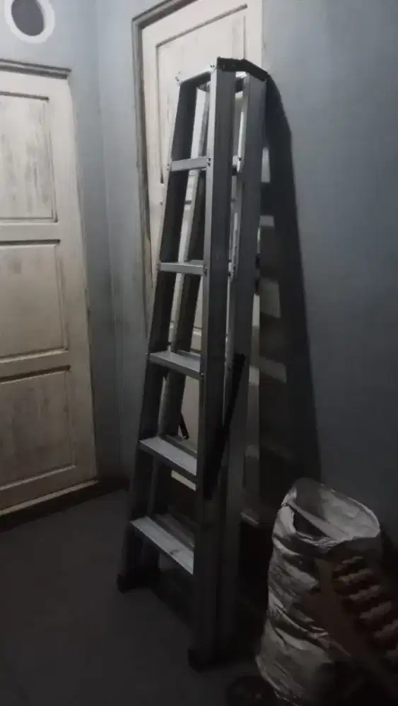 Bismilah jual tangga lipat baja ringan khusus buka tutup