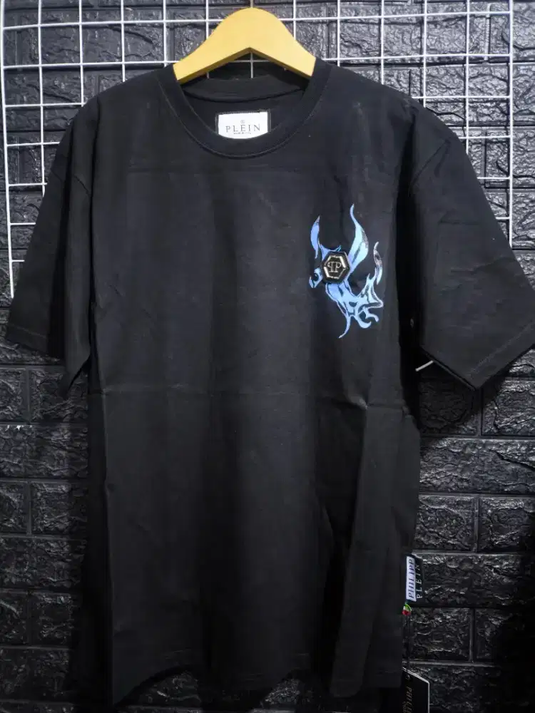 Kaos T-shirt Hitam dan Putih Philipp plein size XL