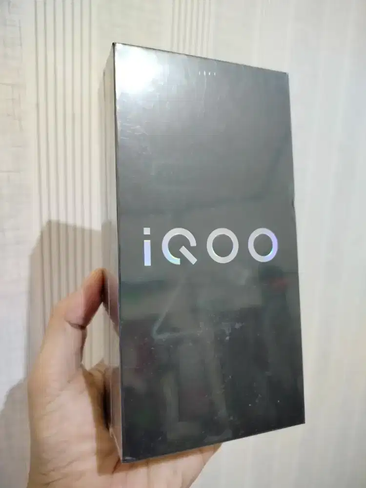 IQOO Z9 5G RAM 12/256GB NEW