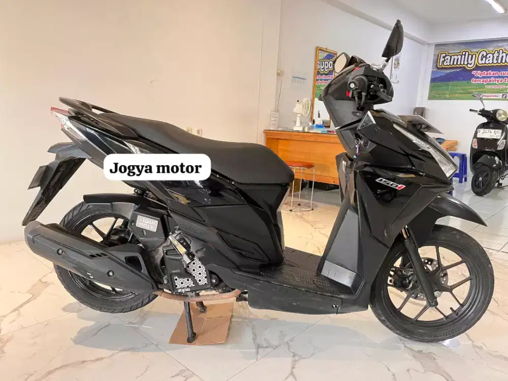 [03] VARIO 125 ISS 2017