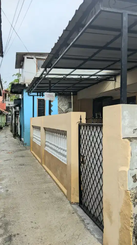 Disewakan Rumah Kontrak / tahun,  Lokasi dekat Alun Alun Karawang