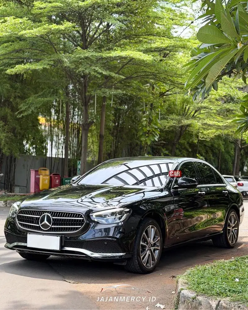 MURAH MERCEDES BENZ E200 2023 NIK 2022