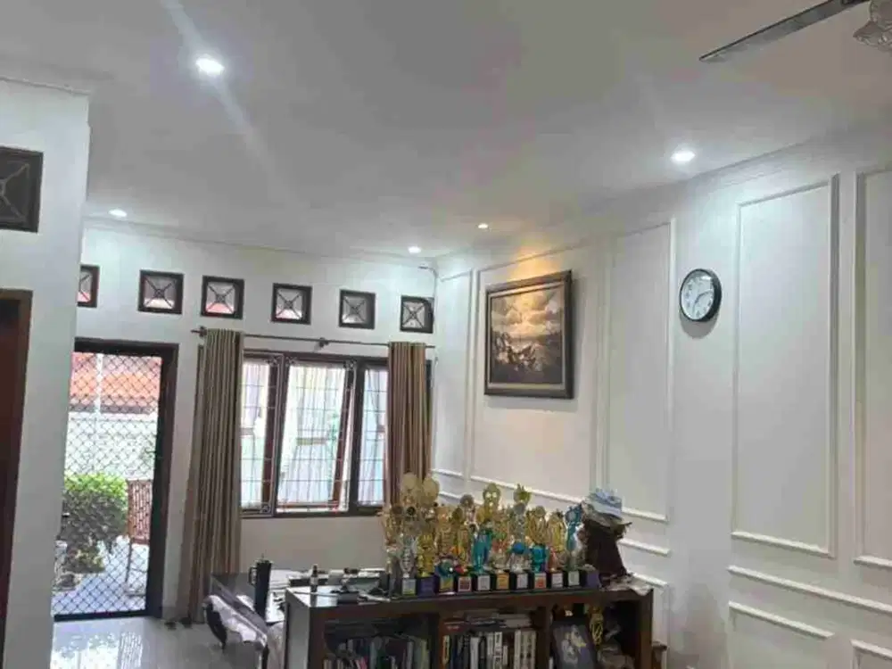 RUMAH SYANTIK 2 LANTAI