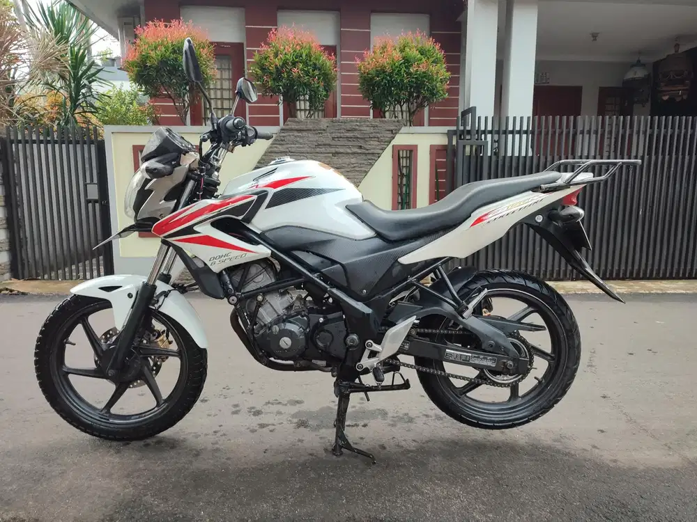 HONDA CB 150R TAHUN 2014