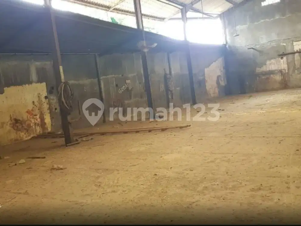 Dijual Gudang Zona Industri Lokasi Strategis Jebres,Surakarta Luas  3129m2