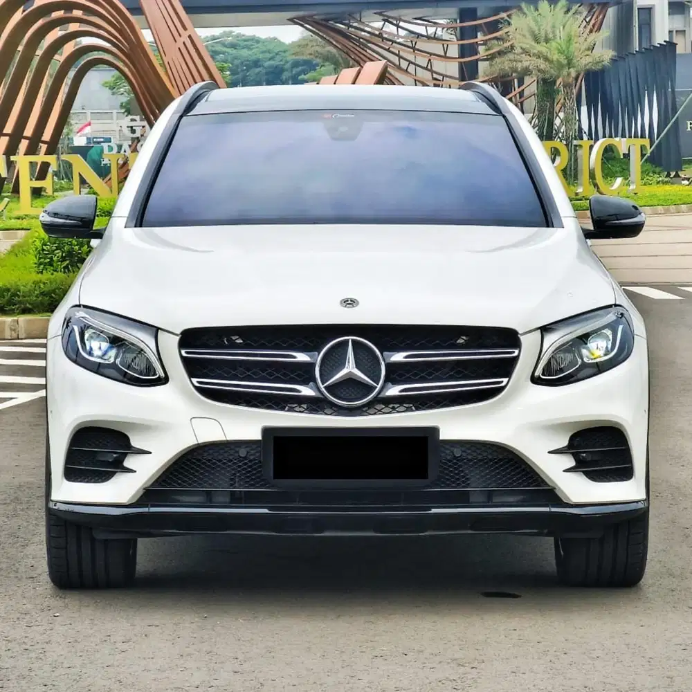 Angsuran 9 JTan Mercedes Benz GLC 200 AMG Night edition 2019