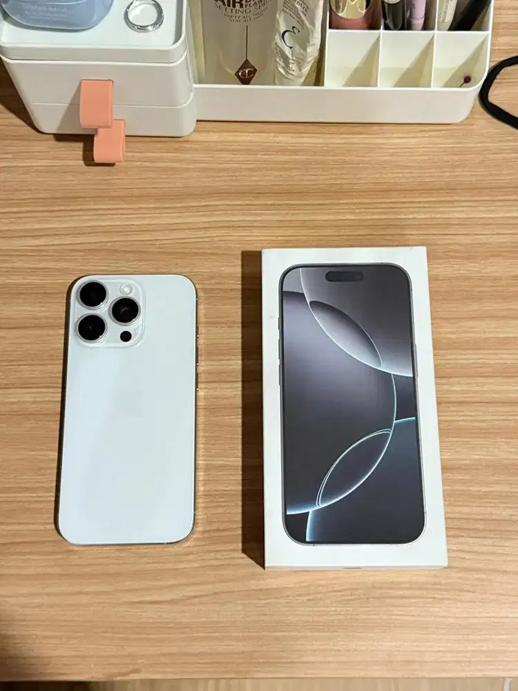 Iphone 16 pro 16pro 256gb 256 gb garansi ibox seperti baru / like new