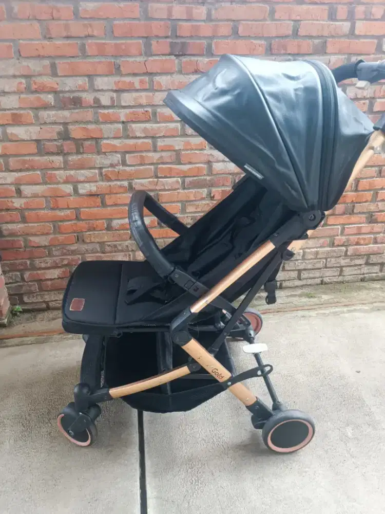 Preloved stroller Esmio gold