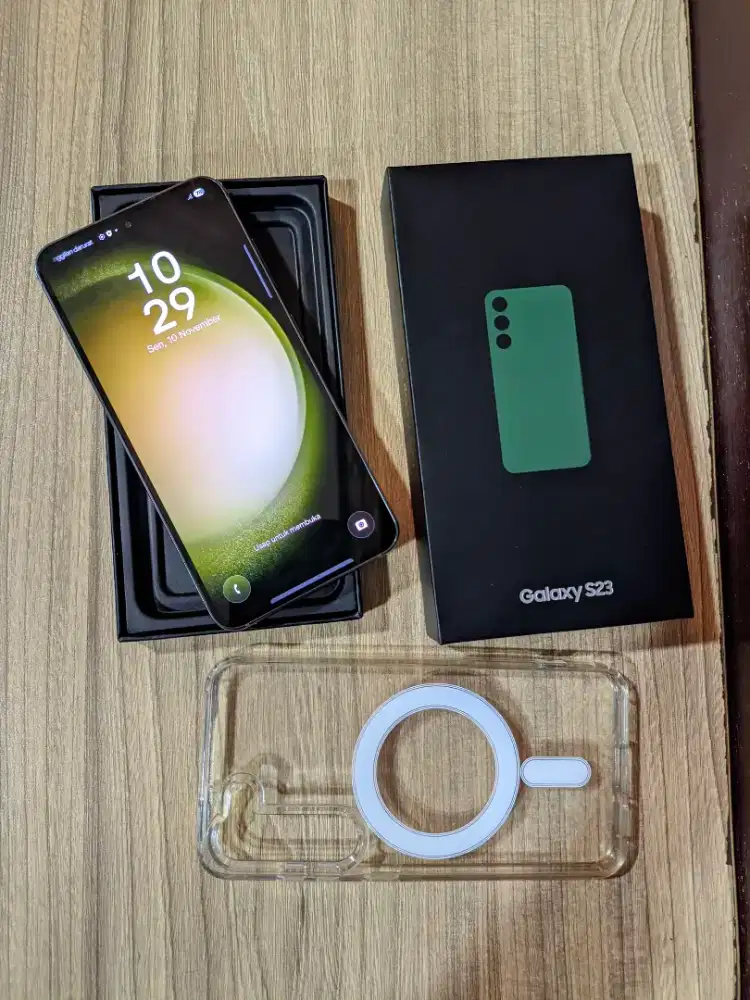 Samsung S23 5G 8/256GB LIKE NEW