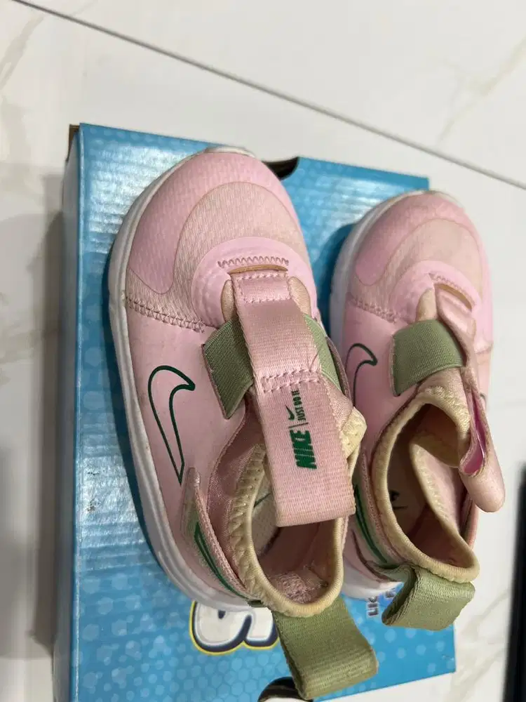 Sepatu anak cewek