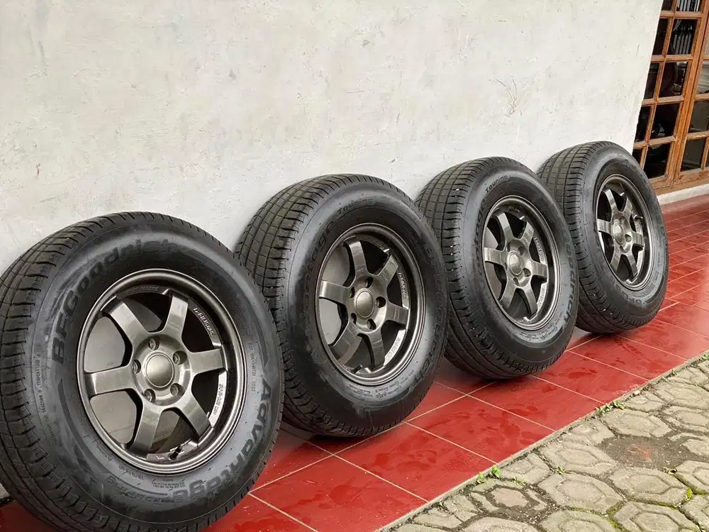 Velg R15 plus ban BF goodrich 95%