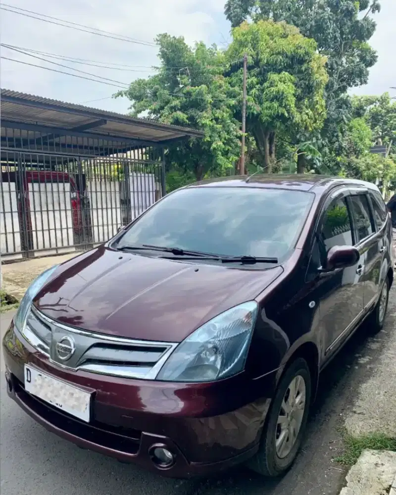 Nissan Grand livina 2011 1.5 XV