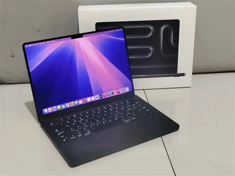 Macbook pro m4 ram 16/512 gb garansi ibox