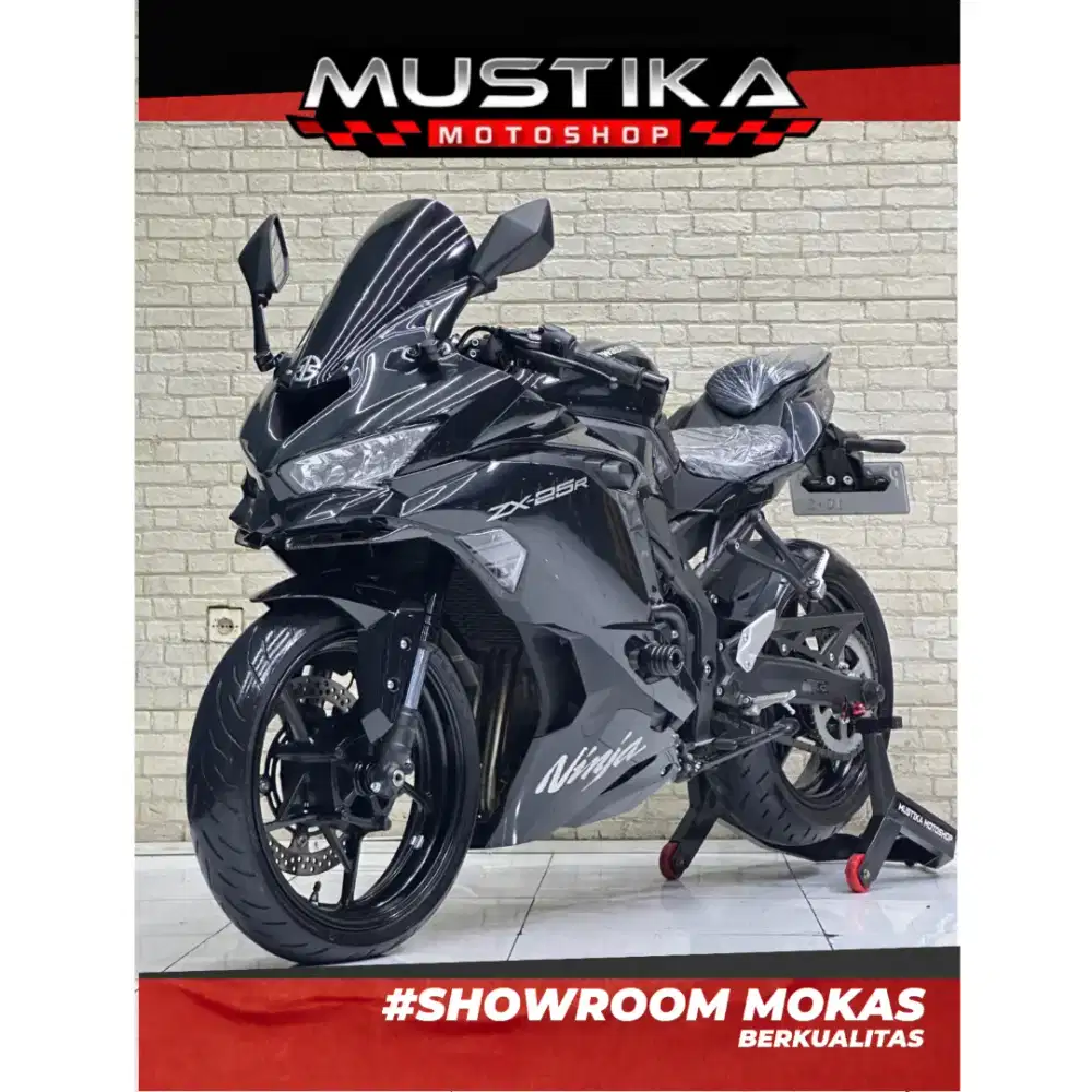 Odo 2rb Simpenan!!Kawasaki ZX25R 2024 Black Full Paper Mulus-Mustika
