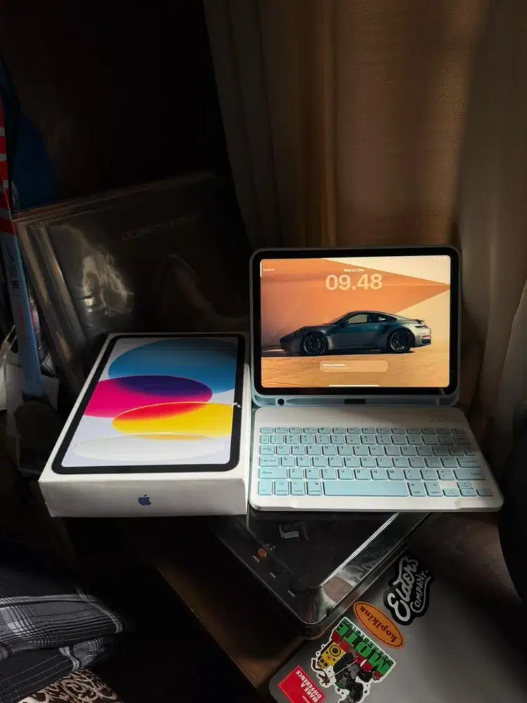 ipad gen 11 A16 128gb wifi only ibox + keyboard