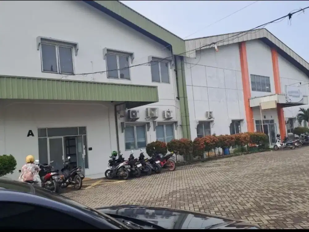 Gudang siap pakai cocok untuk usaha apa saja selangkah ke gading serpong Tangerang