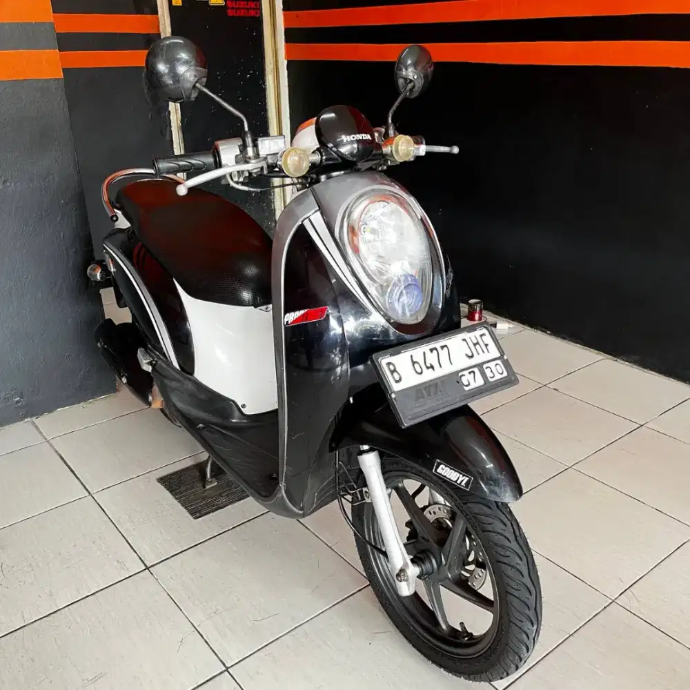 Scoopy karbu taun 2012