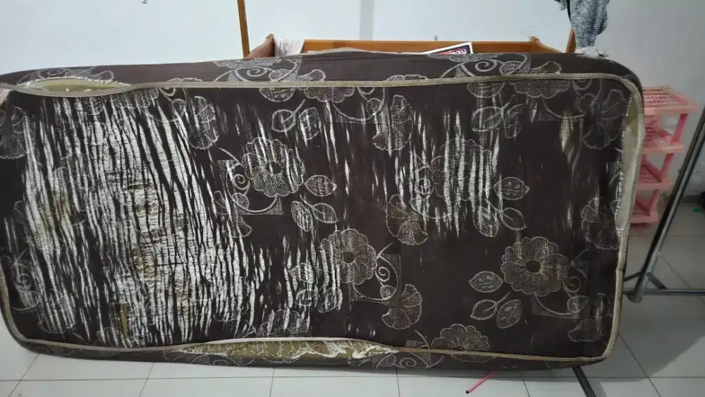SPRINGBED SINGLE  BEKAS MURAH