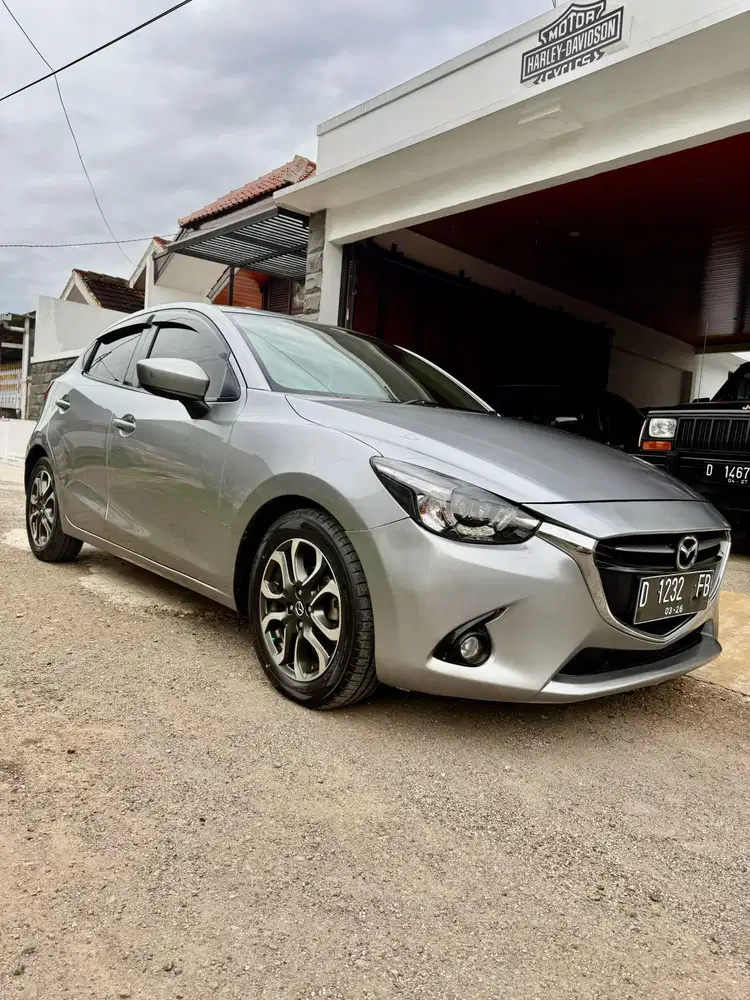 Tdp 5.5jt mazda 2 R skyaktif at 2015
