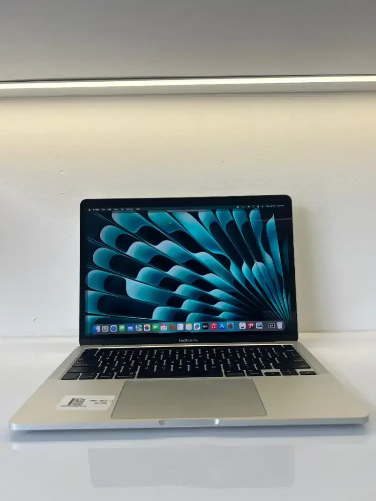 Macbook Pro i5 13 16/256 GB