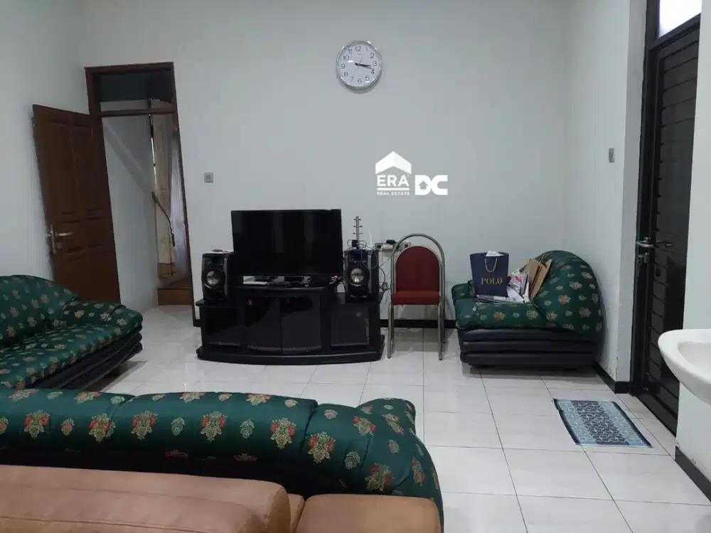 DIJUAL Rumah Asri Ada Taman Bonus 3 AC di Srondol Bumi Indah Dekat Undip Tembalang Semarang