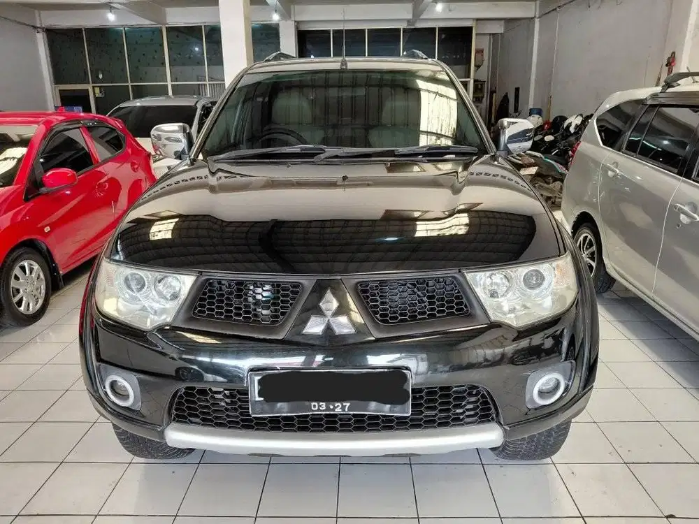 Mitsubishi Pajero Sport Exceed 2.5 Matic Thn 2011