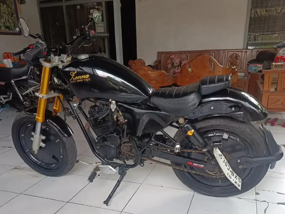 Custom Bobber basic Scorpio