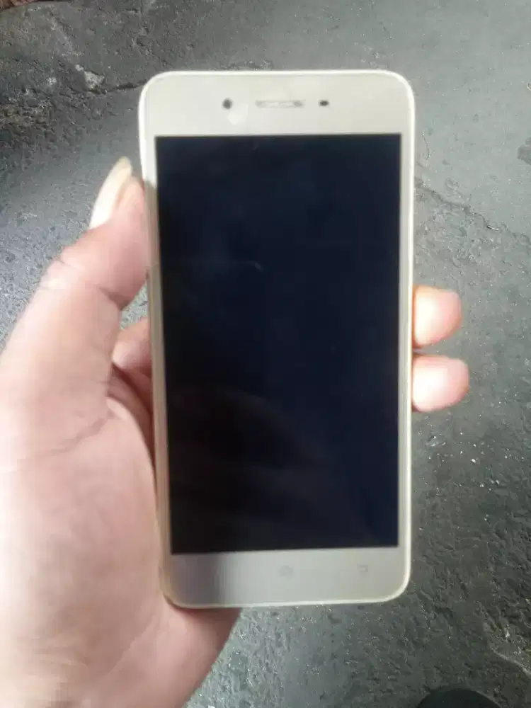 Vivo y53 ram 2/16gb.