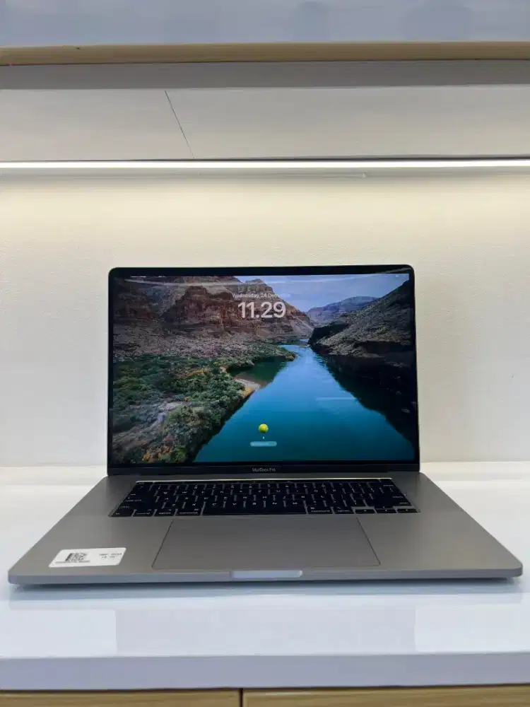 Macbook Air i9 16 32/512 GB