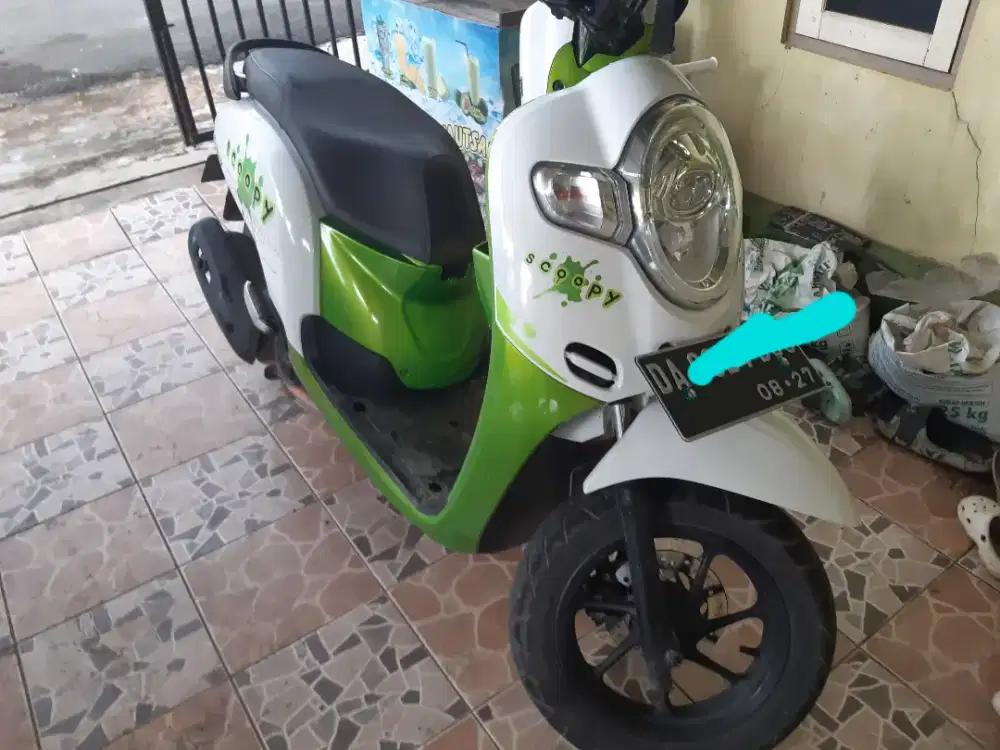 Scoopy 2017 warna hijau putih