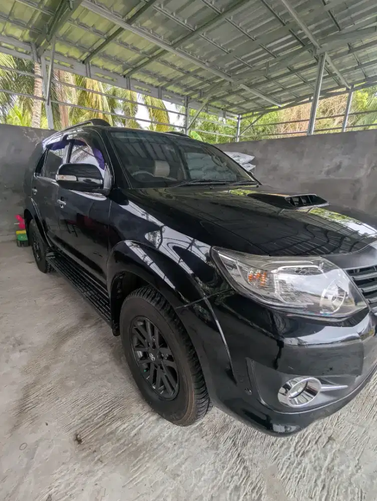 Toyota Fortuner 2014
