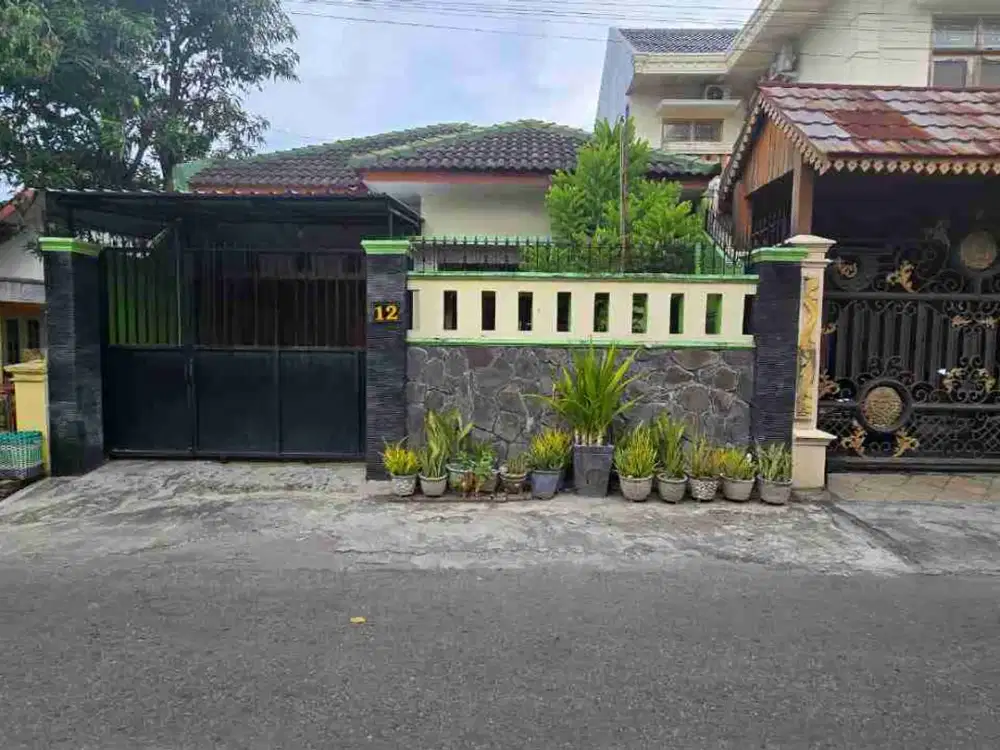 Dijual Rumah Bagus Siap Pakai di Mangkubumen Manahan Solo, Lokasi Strategis Tengah Kota