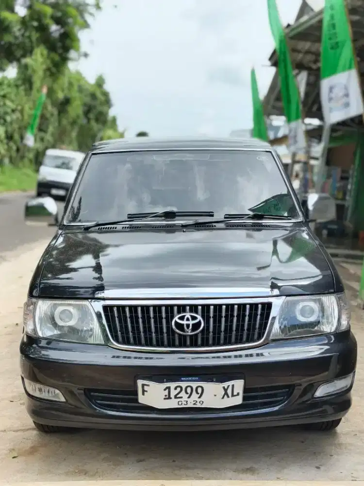 Toyota Kijang LGX 2004