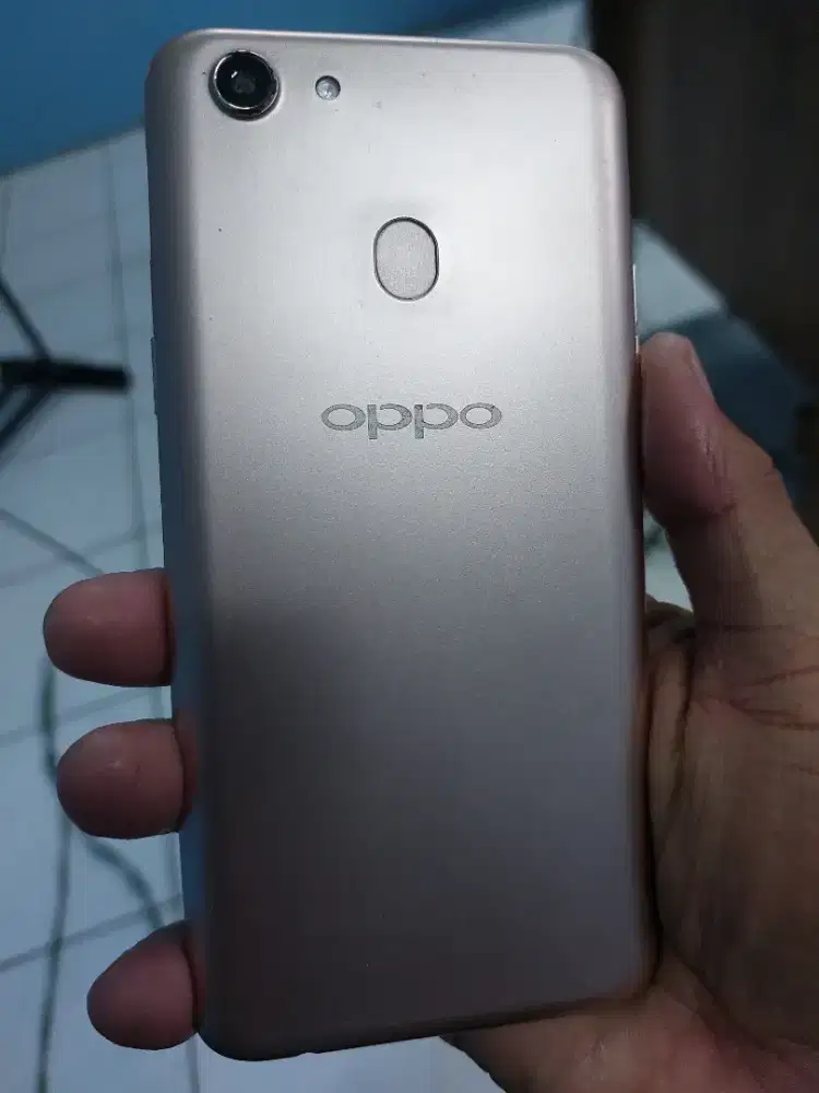 Oppo F5 ram 6/128 (Fulset)