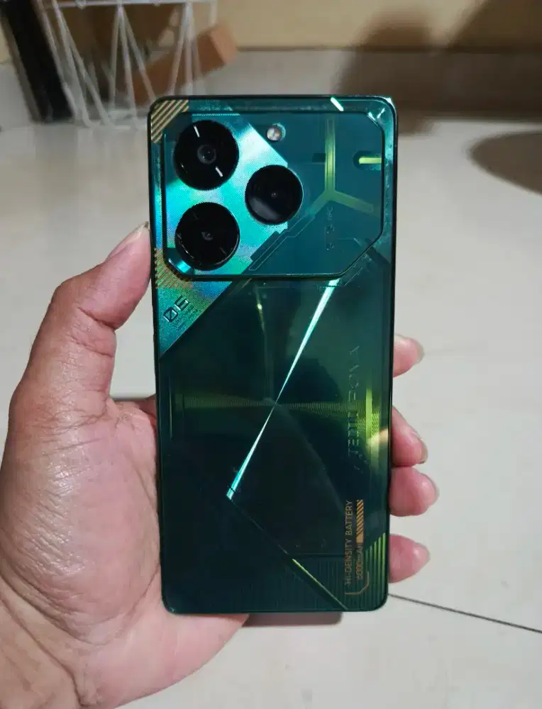 tecno pova 6 pro garansi januari 2026