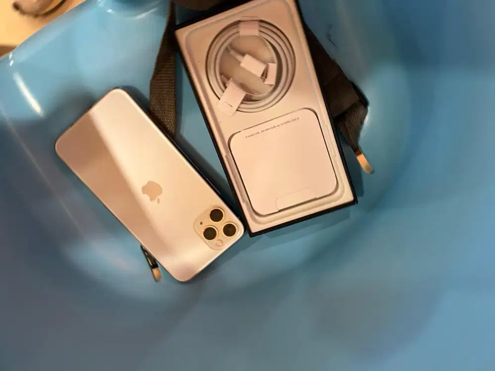 iphone 11 pro 256gb sungguh bagus sekali