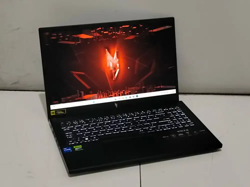Like new acer nitro v15 Intel core i7 gen 13 nvidia GeForce RTX 4050