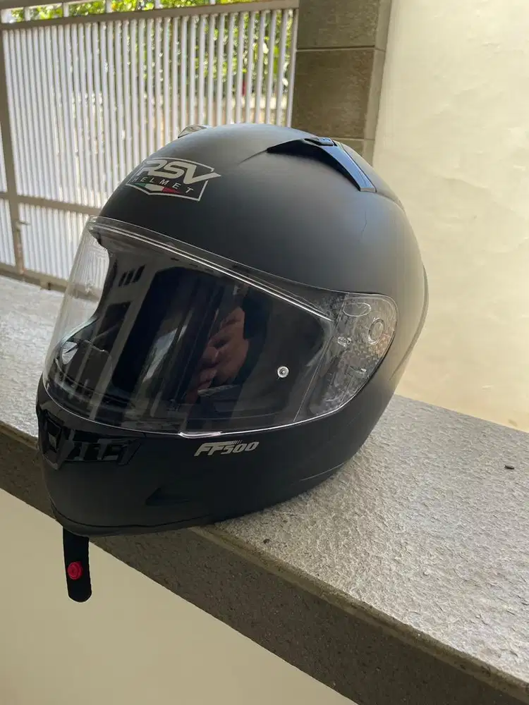 Helm RSV ff500 kondisi 80%