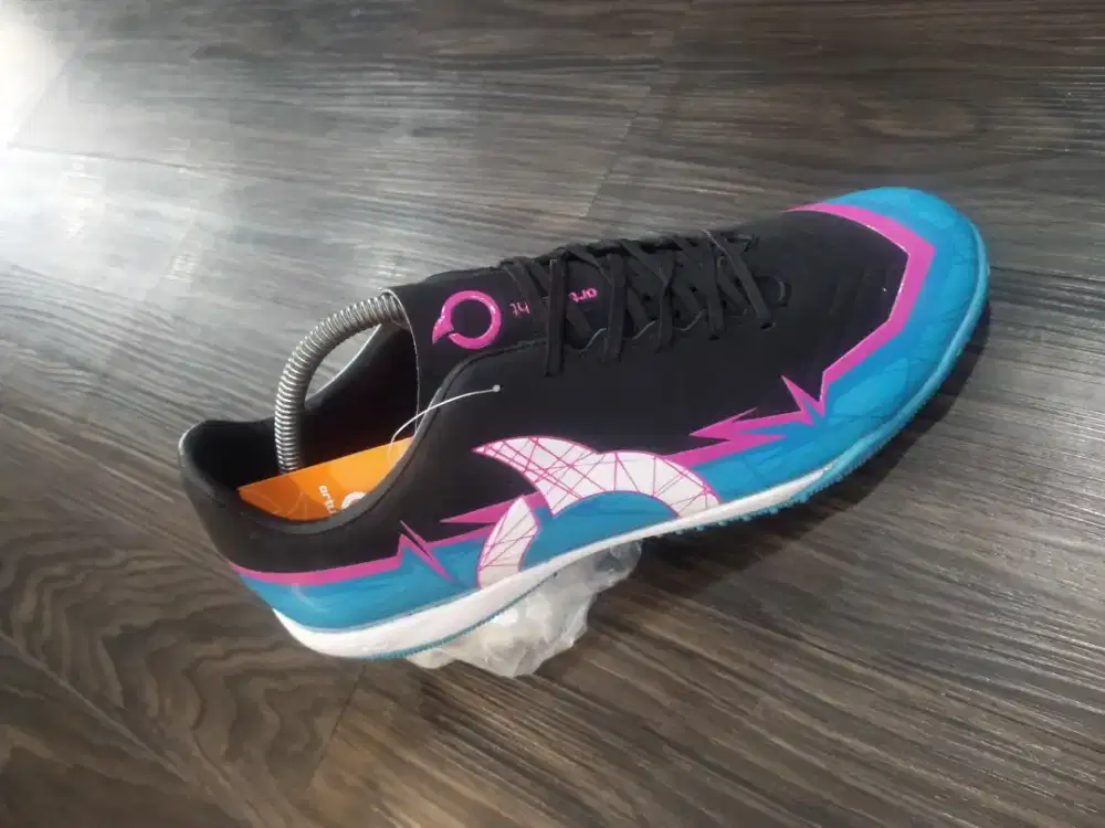 Sepatu futsal Ortuseight catalyst raiden