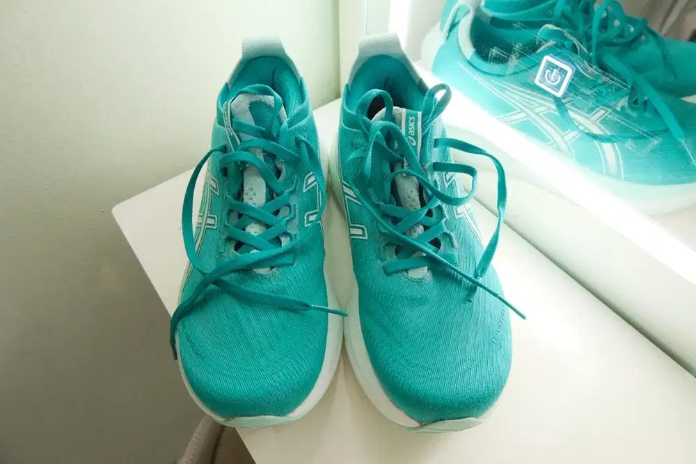 Preloved Asics gel nimbus 27