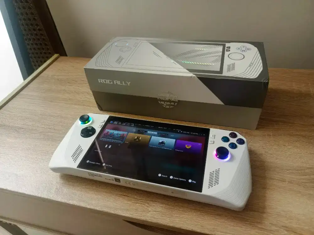 Jual/TT Asus ROG Ally Z1 Standar 16/512gb Mulus Fullset Siap Pake