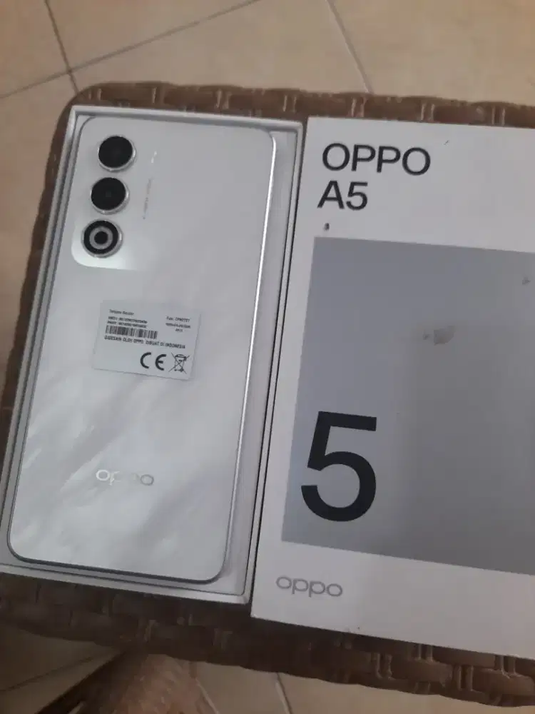 Oppo A5-4G.Ram 8GB+8GB/128GB.GOLDEN PONSEL