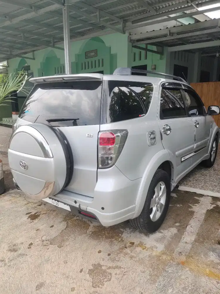 Rush tipe S 2012 asli R Purwokerto