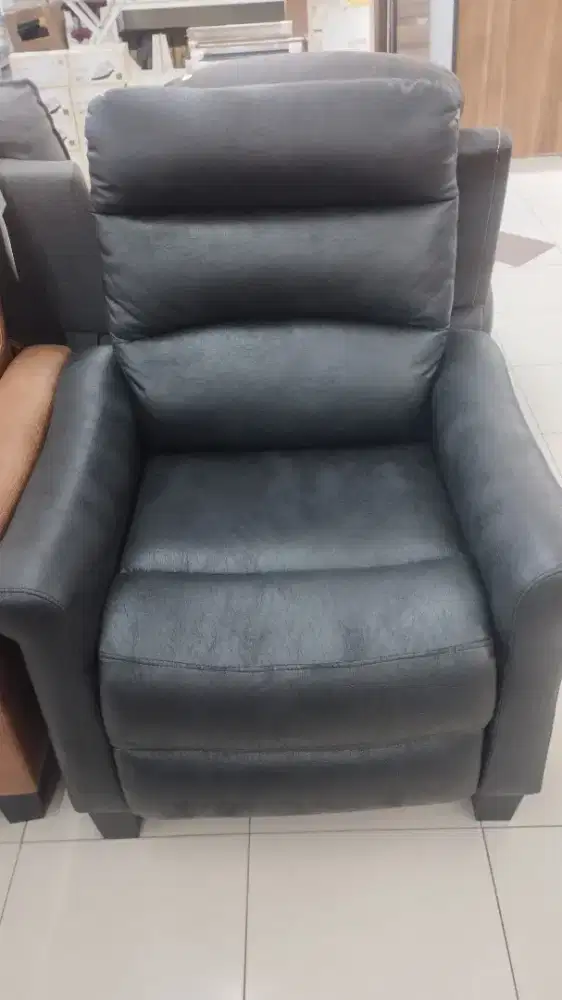 MATEO 1S RC PUSH BACK SOFA BLACK