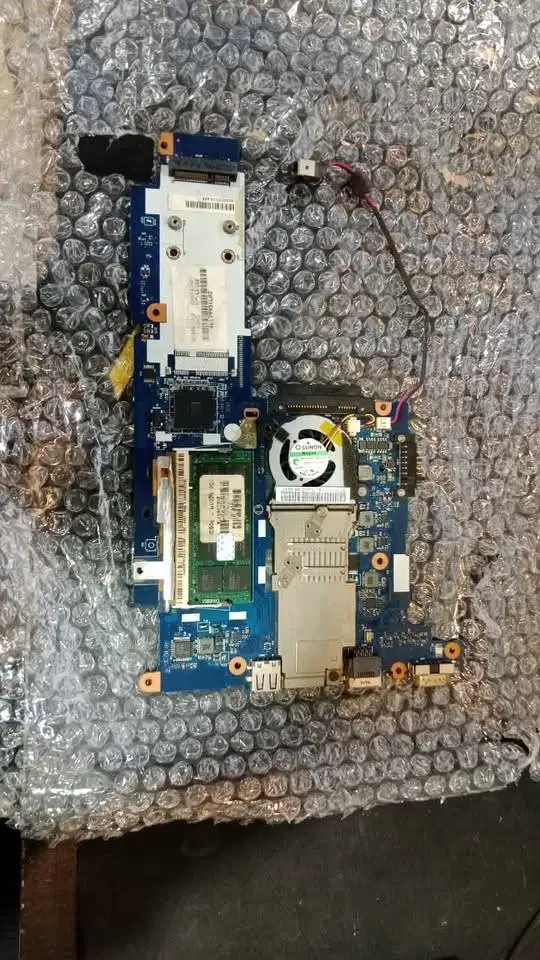 Ready jual Motherboard Toshiba NB 305