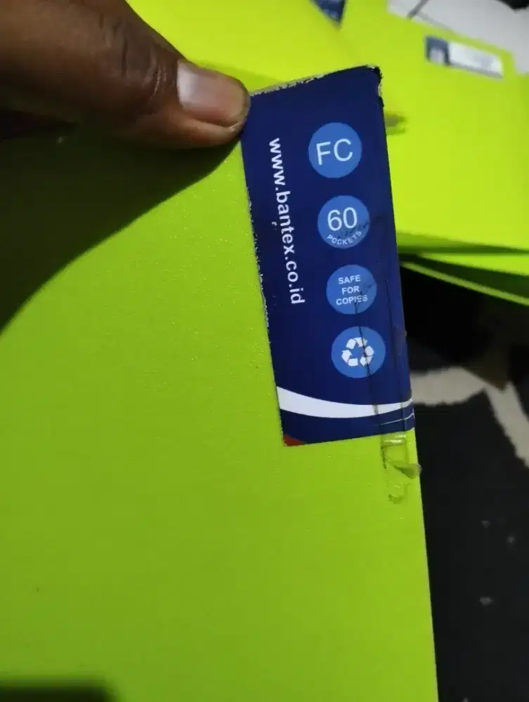 Display book bekas isi 60 halaman