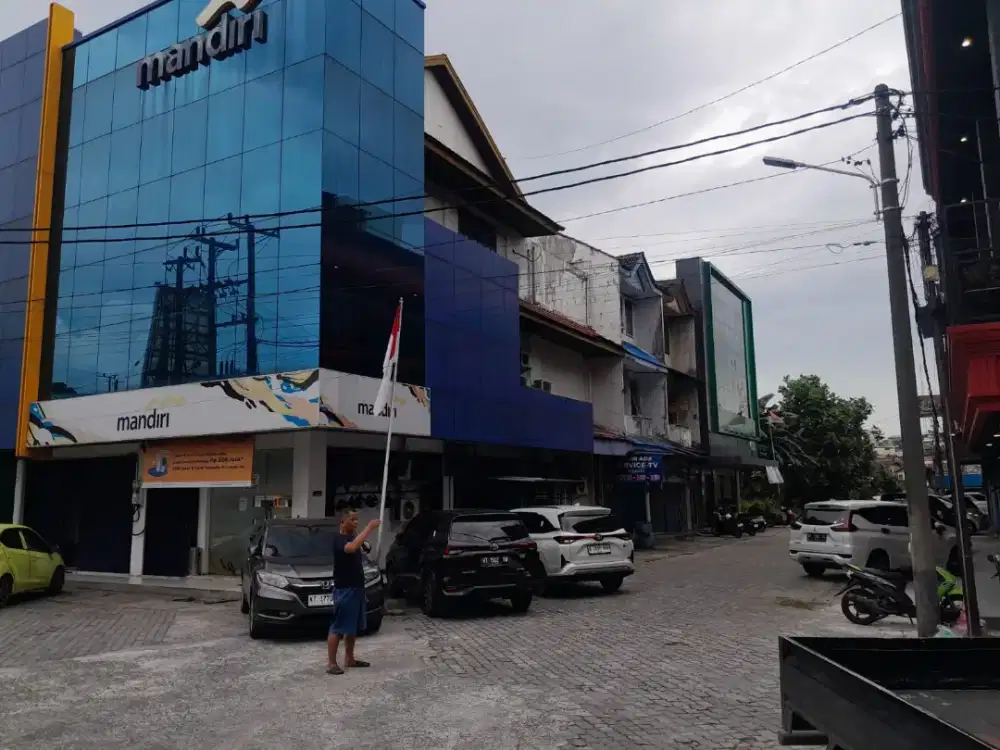 DIJUAL RUKO 3 LANTAI 225m