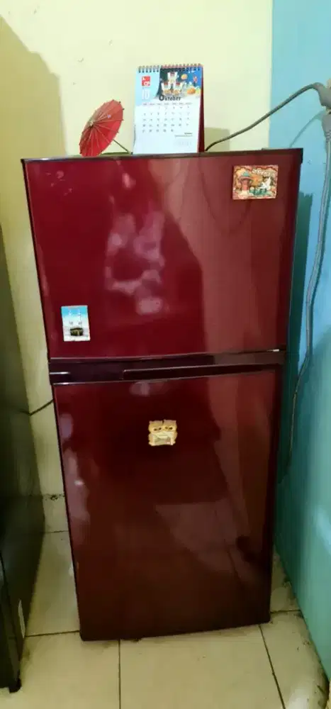 Kulkas SHARP 2 Pintu Second (Nego)