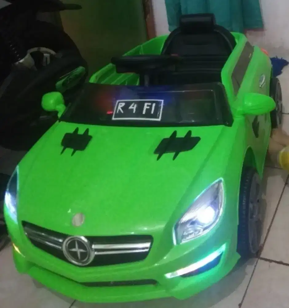 Mobil mainan aki PMB 5288 Moraine